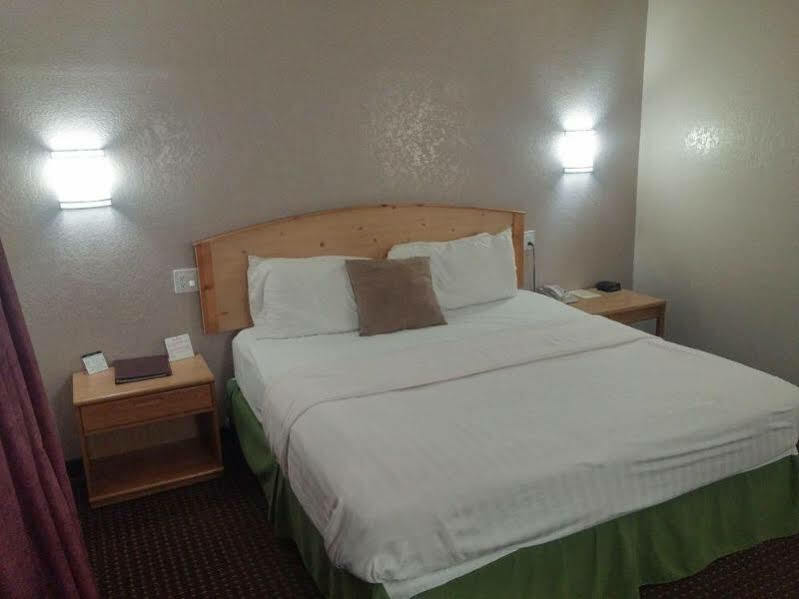 Ramada By Wyndham Grand Junction Otel Dış mekan fotoğraf